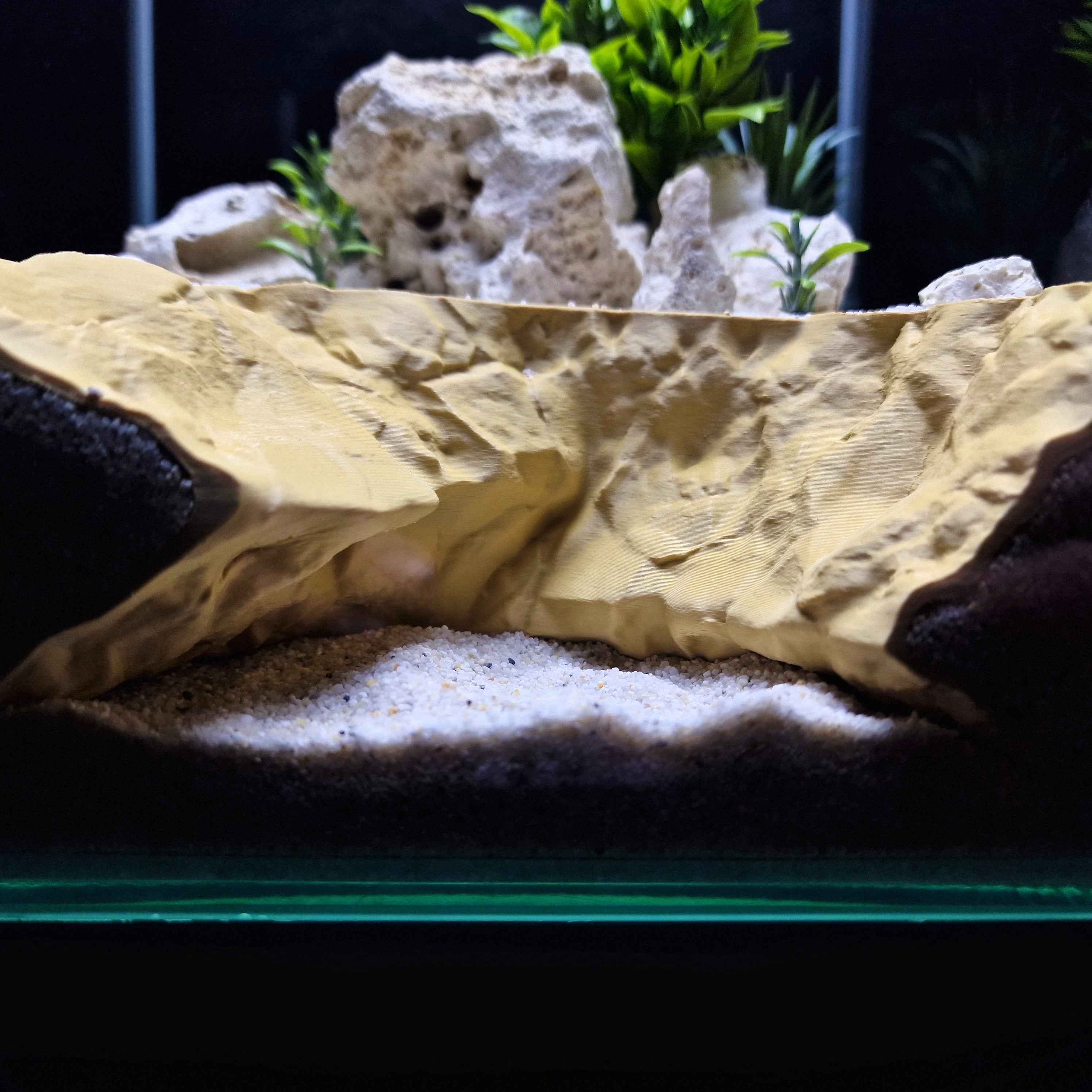 3D Printed Terrarium Rock Rift Feature – Hideout for Terrarium, Aquarium - Fully Customizable Sizing