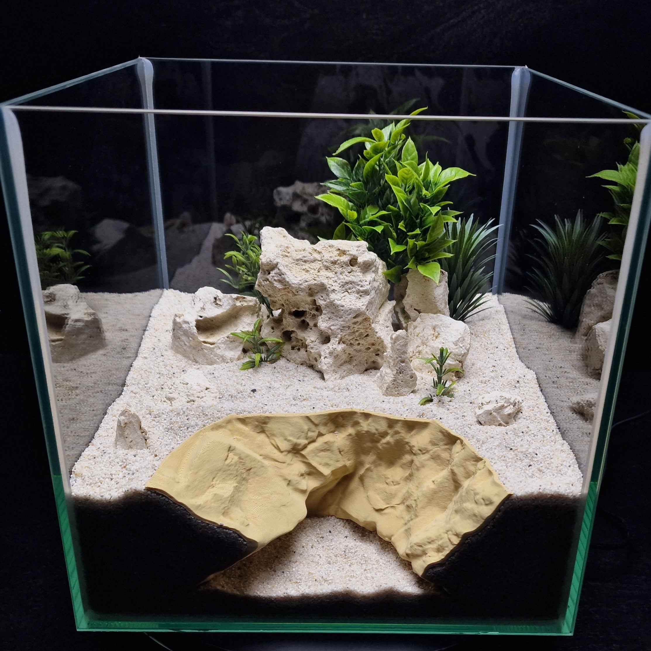 3D Printed Terrarium Rock Rift Feature – Hideout for Terrarium, Aquarium - Fully Customizable Sizing