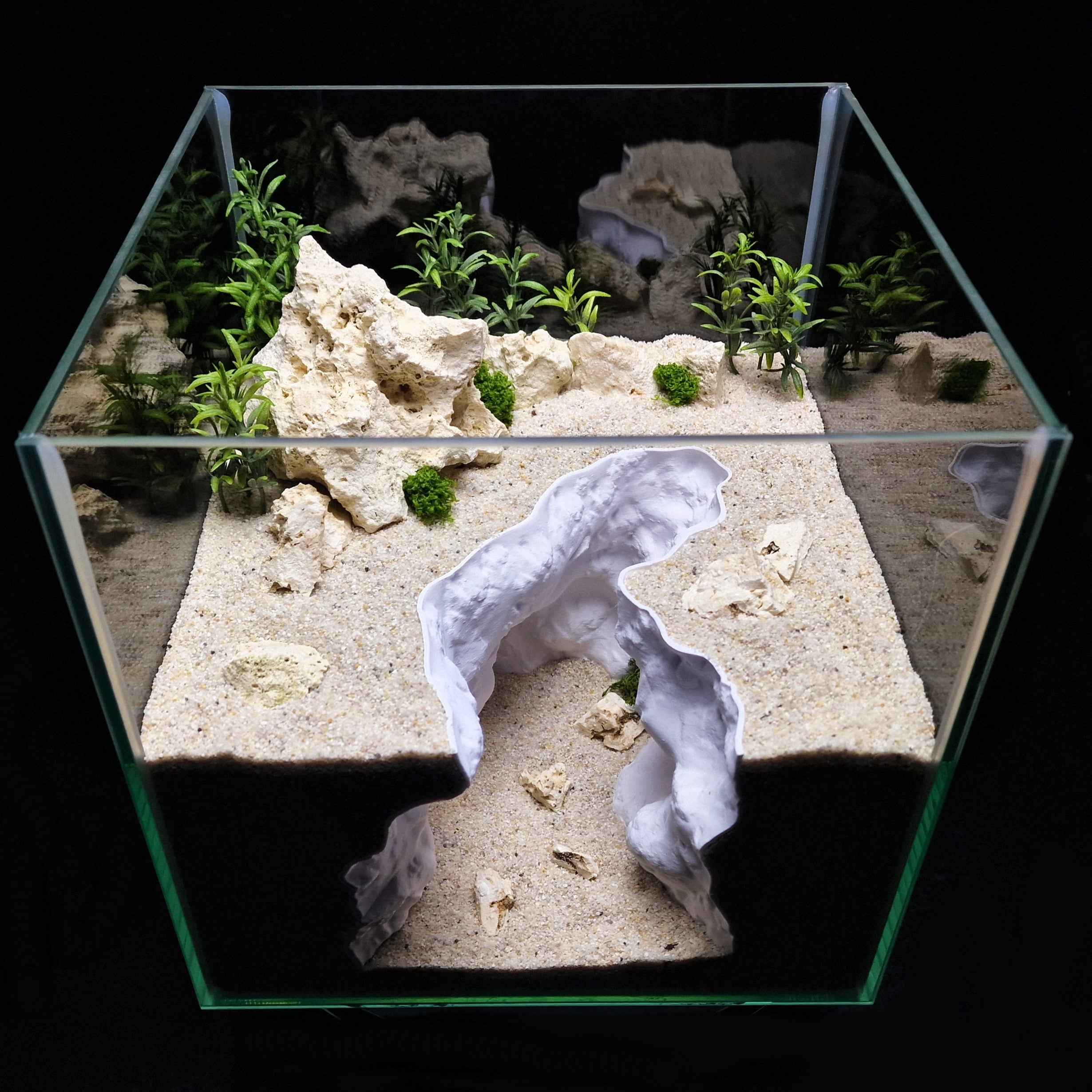 3D Printed Cave Decor – Deep Rift for Terrarium & Aquarium - Customizable Sizing - "Ripped Earth" Model