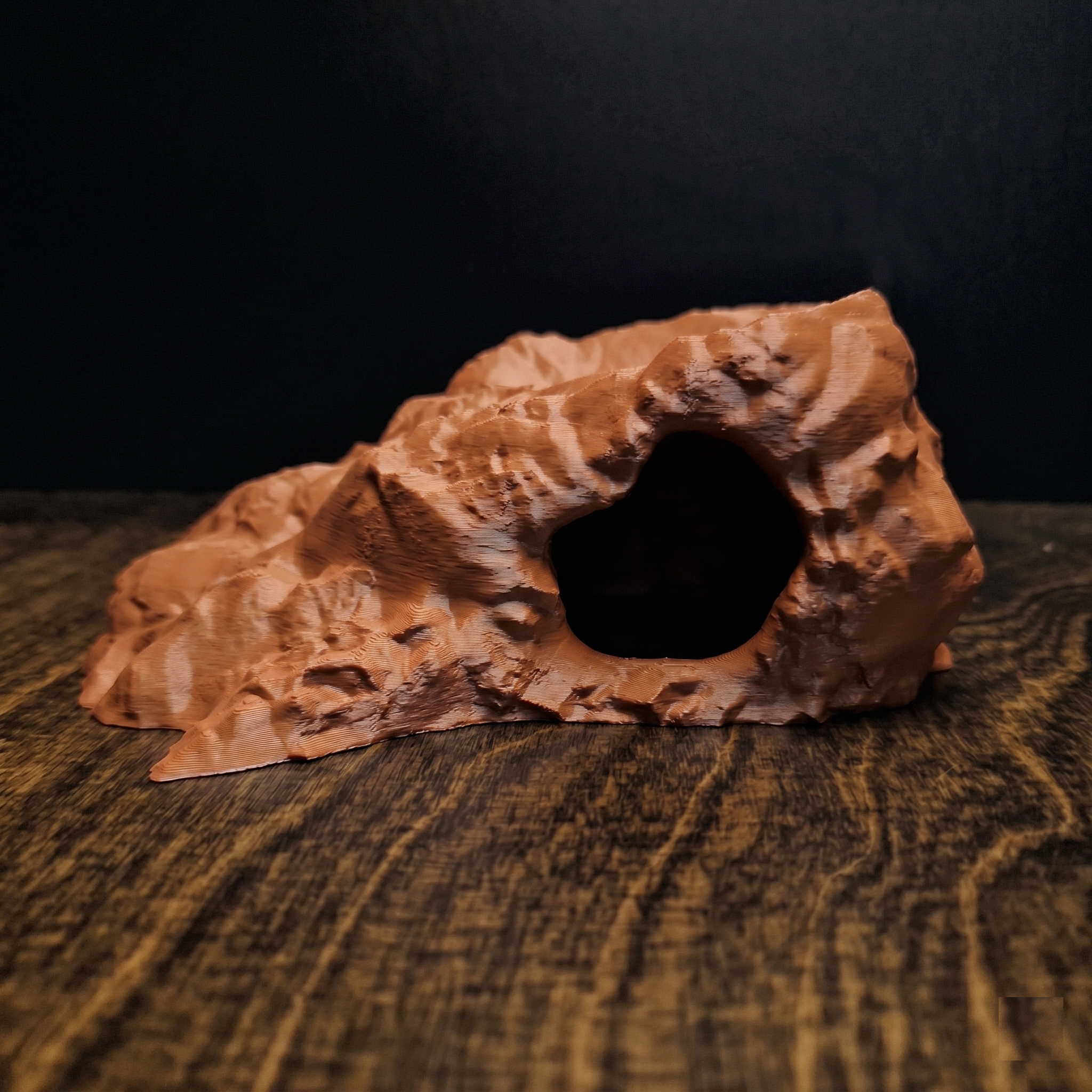 Aquarium Decor Cave - 3D Printed Fish Hide - Single Entrance Rock Den for Betta & Axolotl - Natural Look Fish Tank & Terrarium Ornament, AQU-BRACKD-WH-L, AQU-BRACKD-BE-L, AQU-BRACKD-BR-L