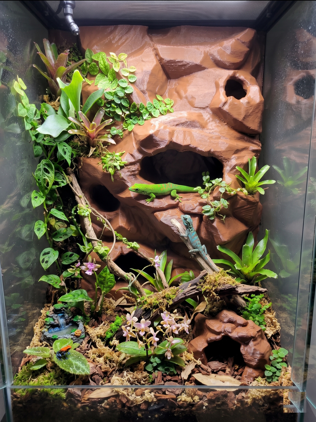 Terrarium Background Wall – 3D Rock Wall for Terrascaping and Aquascaping (Custom Dimensions), NOV-HOLYWA-BR-L, NOV-HOLYWA-BE-L, NOV-HOLYWA-GY-L, NOV-HOLYWA-WH-L