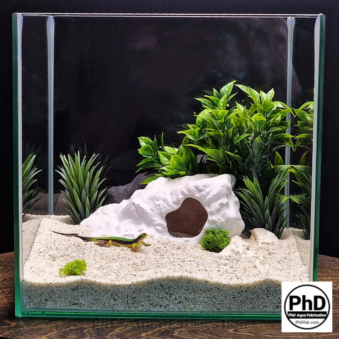 Aquarium Decor Cave - 3D Printed Fish Hide - Single Entrance Rock Den for Betta & Axolotl - Natural Look Fish Tank & Terrarium Ornament, AQU-BRACKD-WH-L, AQU-BRACKD-BE-L, AQU-BRACKD-BR-L